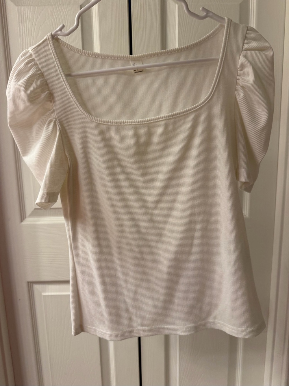 Women’s Square Neck Puff Sleeve Top — Cream